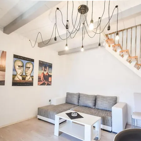 Studio Maya Apartment